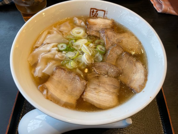 「喜多方わんたんラーメン」@喜多方ラーメン 坂内 三島店の写真