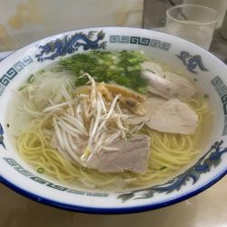 ワンタン麺