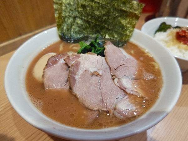 「特製ラーメン（並）」@漢ラーメン 室の写真
