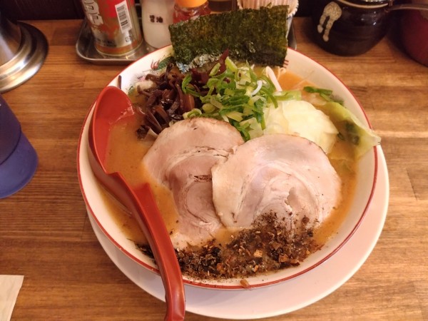 「豚骨味噌らーめん¥1100-」@濃厚豚骨 くまめん 神田店の写真