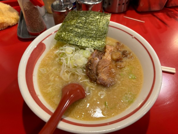 「味噌ラーメン ＋ 刻みネギ」@らーめん にんにくやの写真