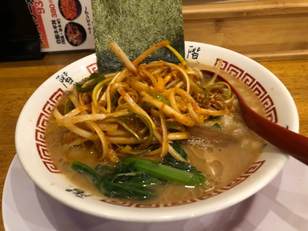 「白髪ネギ辛ラーメン」@階杉 ゆめタウン大竹店の写真