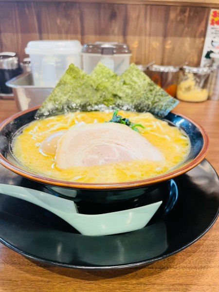 「味たまラーメン」@横浜家系ラーメン 福まし家の写真