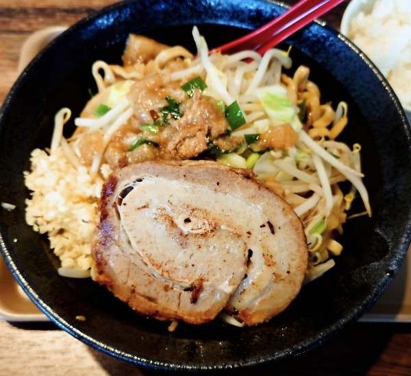 「まぜそば」@麺屋 どんぶら来の写真