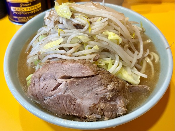 「チャリティーラーメン 味薄め そのまま」@ラーメン二郎 八王子野猿街道店2の写真
