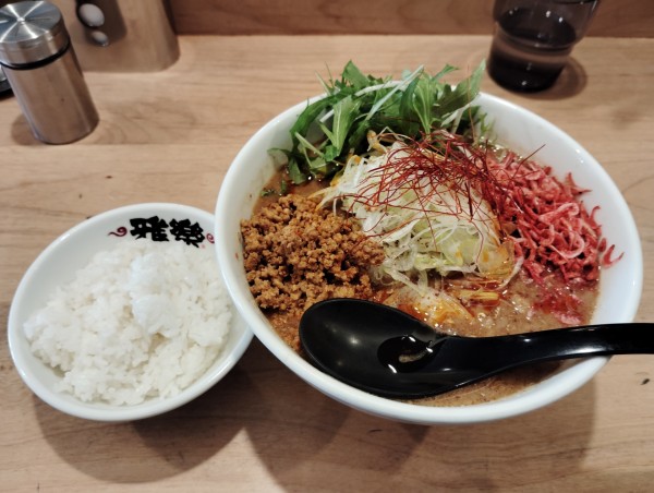 「濃厚胡麻みそ担々麺　　　　1160円」@らーめん 雅楽 GARAKUの写真