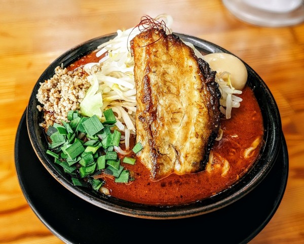 「しびれ辛みそ誤爆」@ラーメン・つけ麺 爆王の写真