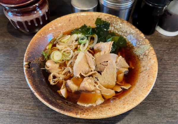 「肉そば(650円)」@三松 青砥店の写真