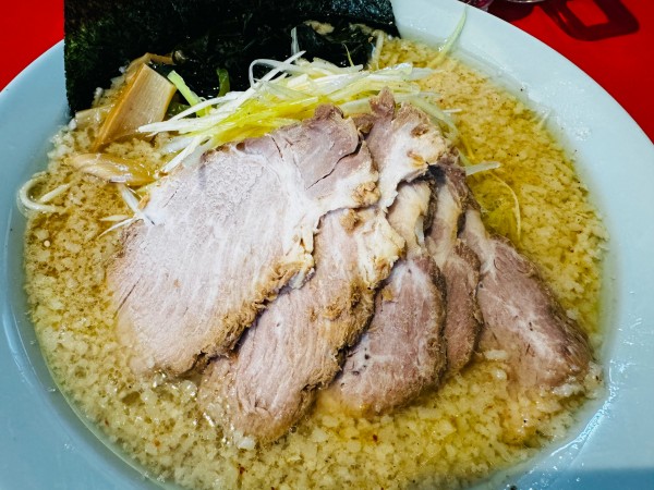 「ネギ味噌チャーシュー麺（1150円）とまるいち丼（380円）」@ラーメンショップ まる壱の写真