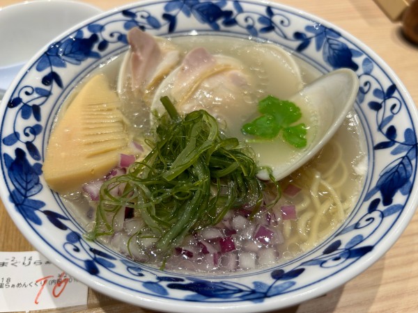 「究極の蛤らぁ麺2000円」@九十九里らぁめん くくり 千客万来店の写真