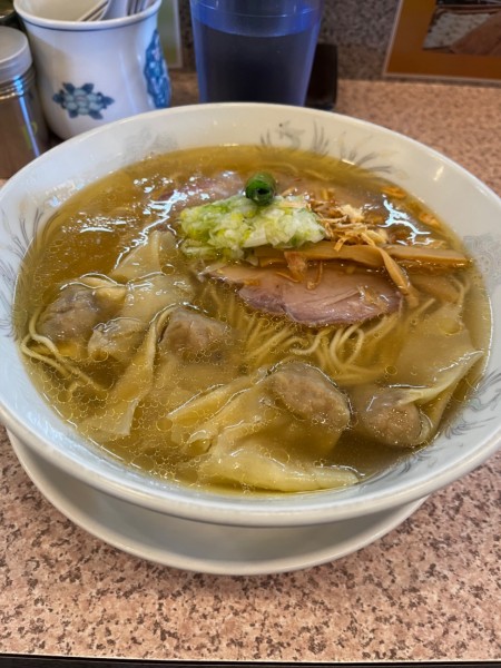 「ネギ塩ワンタン麺＋半チャーハン」@ラー麺専門店 こしがやの写真