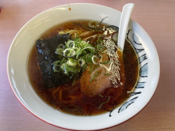 「もちもちラーメン（醤油）」@丸岩ラーメンの写真