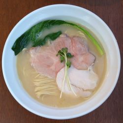 白湯らーめん(塩)＋和え玉(醤油)