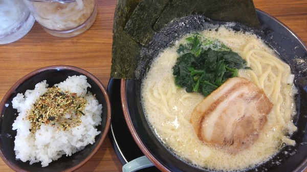 「ラーメン塩600円麺やわらかめ（毎月11日）」@横浜家系ラーメン 横浜道 野田蕃昌店の写真