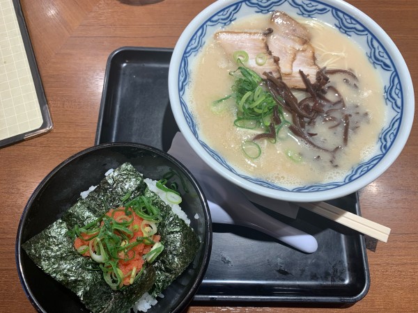 「博多ラーメン (790円)」@由丸 溜池店の写真