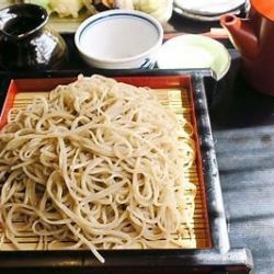 もりそば（750円）