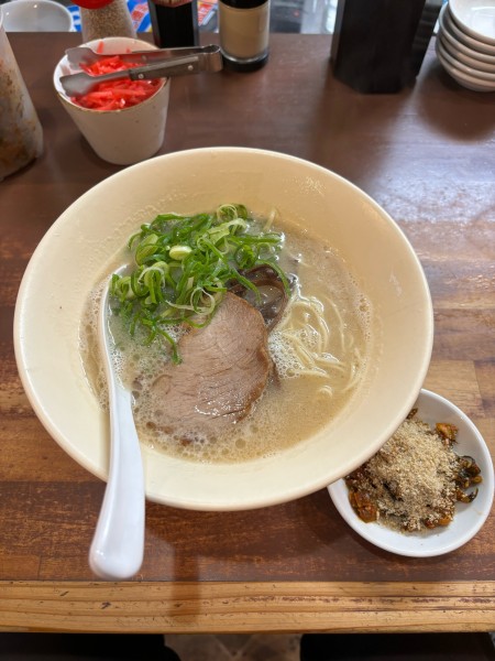 「博多豚骨ラーメン」@幸心堂の写真