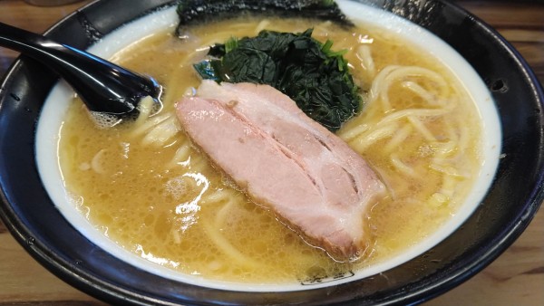 「太麺、替玉細麺」@豚骨醤油らーめん 誠屋 八幡山本店の写真