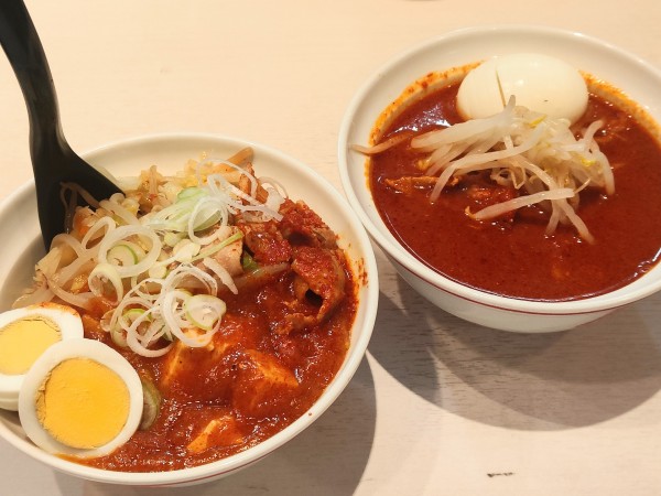 「半蒙古丼半ラーメンセット＋ゆで玉子」@蒙古タンメン 中本 高田馬場店の写真