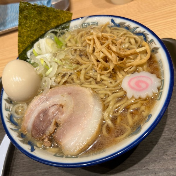 「味玉そば大」@舎鈴 新宿センタービル店の写真
