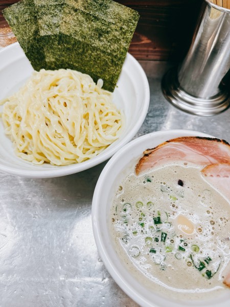 「あわシルバー煮干し塩 手もみつけ麺」@麺や 睡蓮の写真