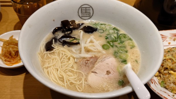 「白うま」@麺屋台 我馬 広島駅北口店の写真