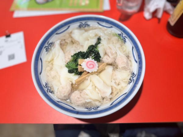 「わんたん麺(塩) 1000円(税込 1100円)」@赤坂中華わんたん亭の写真