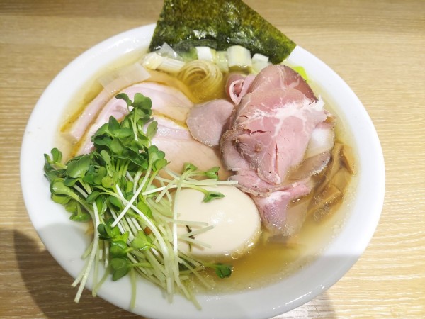 「特性ラーメン白」@一番だしラーメン しんせんの写真