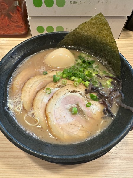 「チャーシューメン+味玉」@九州とんこつらーめん ひらさわの写真