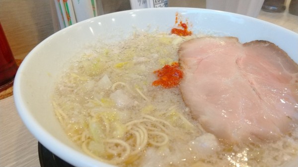 「#塩ラーメン #チャーシュー1枚のせ #1辛 #690円 #アジ」@いり船の写真