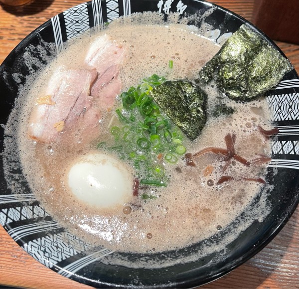 「味玉ラーメン」@博多一双 博多駅東本店の写真