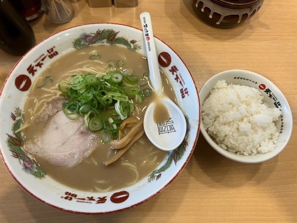 「ラーメンランチ(こってり大盛り)990円＋190円」@天下一品 池袋西口店の写真