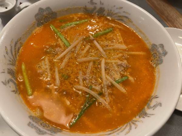 「担々麺950円」@龍園の写真