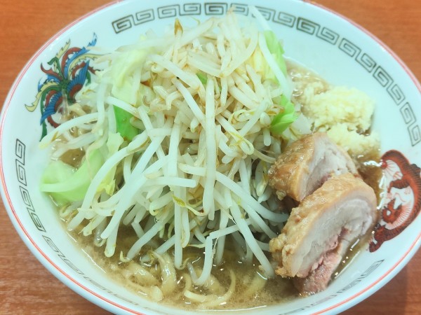 「ミニラーメン」@ラーメン豚山 大塚店の写真