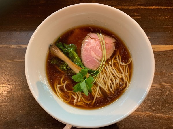 「醤油らぁ麺」@麺屋 玉ぐすくの写真