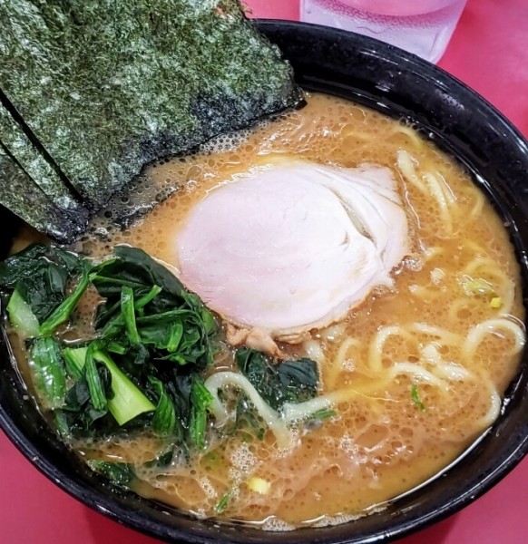 「ラーメン 並 860円＋ライス 120円」@杉田家 千葉祐光店の写真