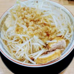 小ラーメン ニンニク 野菜マシマシ アブラ カラメ