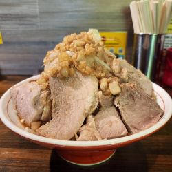 小ラーメンにくマシマシ