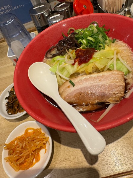 「ラーメン赤野菜トッピング」@博多一風堂 JR浜松駅店の写真