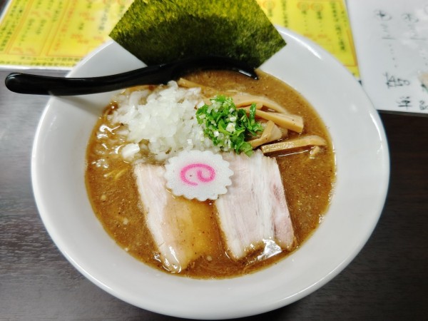 「煮干し中華そば(醤油)」@らぁ麺 亀我楽の写真