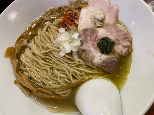 「特製塩トリュフ」@無化調煮干しらぁ麺 誠実の写真