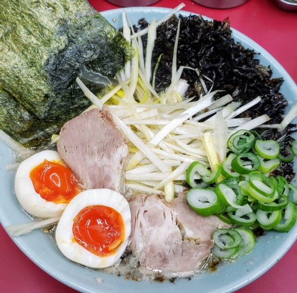 「岩のり塩ラーメン 740円＋ネギ 140円＋味付玉子 80円」@ラーメンショップ 牛久結束店の写真