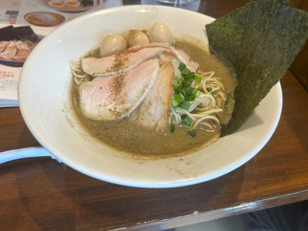 「特製極煮干し中華蕎麦」@煮干し中華蕎麦 山崎の写真