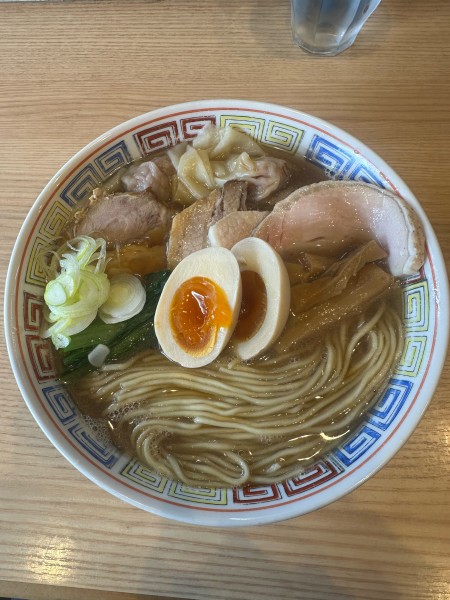 「特製中華ソバ」@ほっこり中華そば もつけの写真