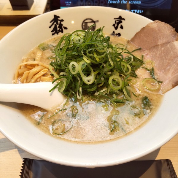 「醤油豚骨ラーメン（￥1,155）」@京都ラーメン森井 銀座店の写真