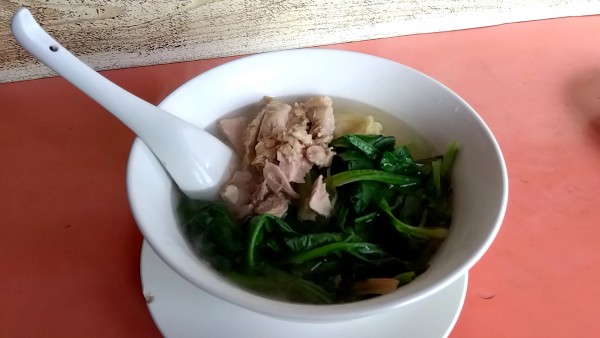 「鶏肉の細切りそば（半炒飯セットで９００円）」@中華家庭料理 芳将の写真