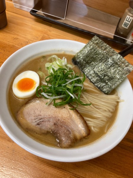 「ラーメン・大盛り（９５０円）」@いっぽしの写真