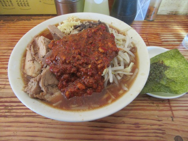 「ぶた入りオロチョンラーメン（７５０円）」@にかいやの写真