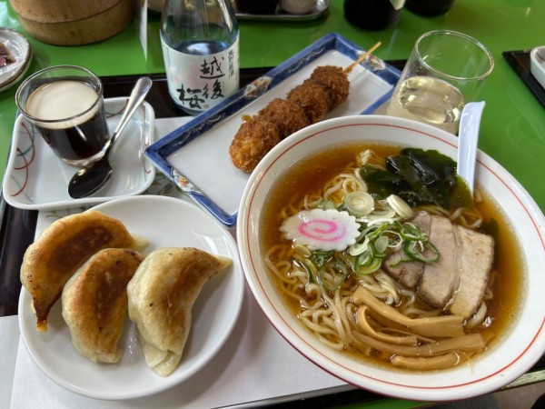 「佐野名物セット 1250円+冷酒 他」@佐野やつやの写真