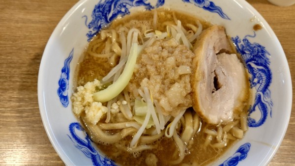 「ラーメン(野菜少なめ)　790円」@ジャンクガレッジ 川越小堤店の写真